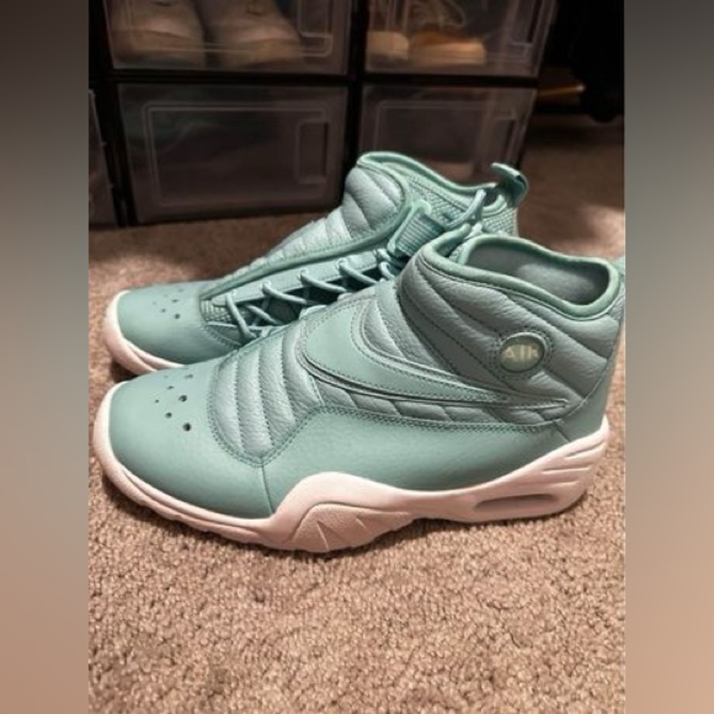 Nike shoes 7Y